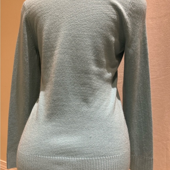 Sweater - Picture 2 of 4